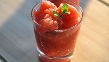 Рецепт Клубничной граниты с водкой