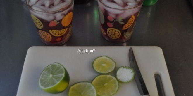 Рецепт клюквенно-малинового коктейль