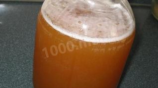 Рецепт Домашнего простого окрошечного кваса с изюмом