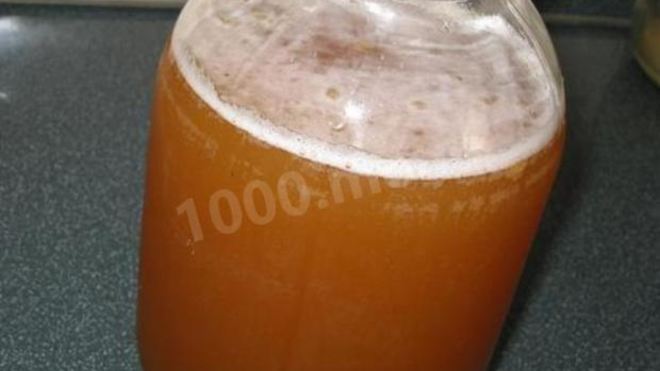 Рецепт домашнего простого окрошечного кваса с изюмом