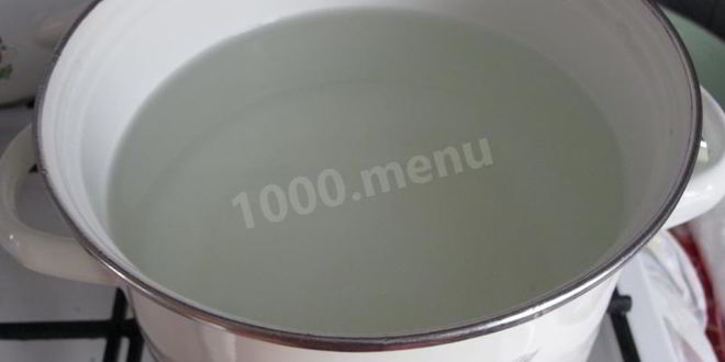 Рецепт домашнего простого окрошечного кваса с изюмом