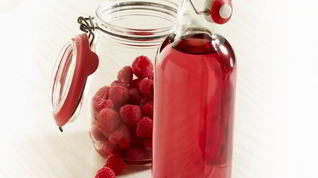 Рецепт Классического малинового ликера