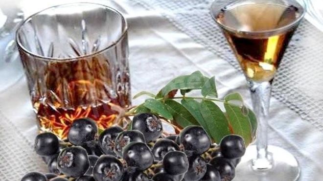 Рецепт ликера из черноплодной рябины
