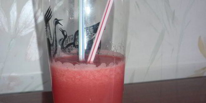 Рецепт гламурного лимонада из арбуза