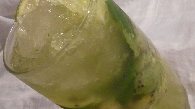 Рецепт мохито с киви и яблоком