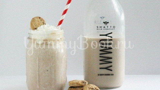 Рецепт коктейля молочного с кусочками фруктов и шоколада