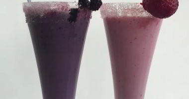 Рецепт Молочного коктейля из черники и шелковицы