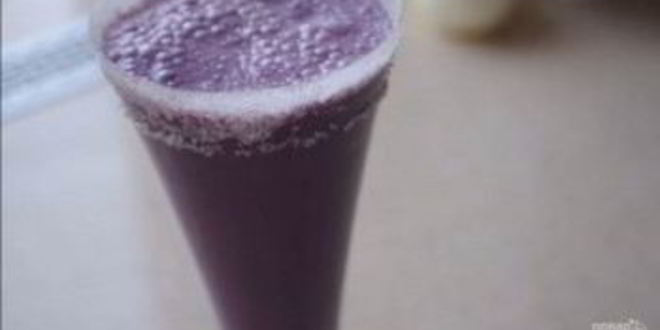Рецепт молочного коктейля из черники и шелковицы