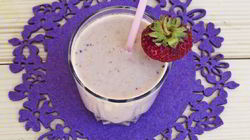 Рецепт Молочного коктейля с апельсином, киви и клубникой
