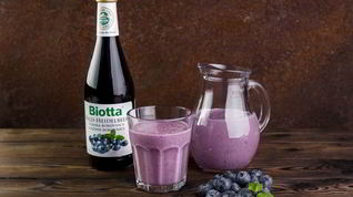 Рецепт Молочного коктейля с черничным нектаром