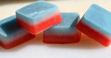 Рецепт Цветного льда для молочных коктейлей