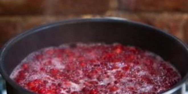 Рецепт брусничного морса с медом