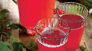 Рецепт Морса из черноплодной рябины с медом