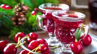 Рецепт Вишневой наливки с листьями