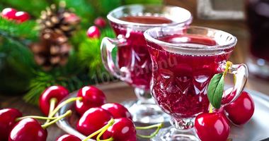 Рецепт Вишневой наливки с листьями