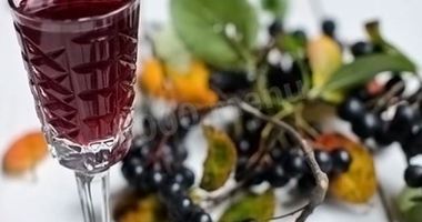 Рецепт Настойки из черноплодной рябины на водке