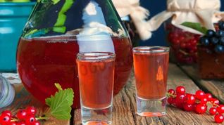 Рецепт Настойки из красной смородины