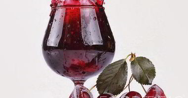 Рецепт Настойки из вишни на водке с косточками