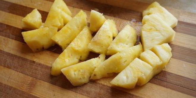 Рецепт ананасова-ягодного смузи