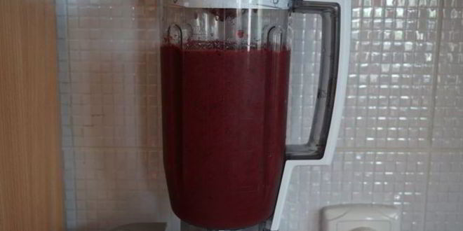 Рецепт ананасова-ягодного смузи