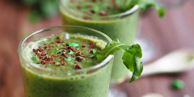 Рецепт смузей из щавеля, фруктов и хлопьев