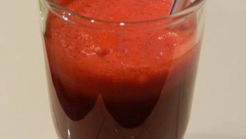 Рецепт Сока из свеклы, яблок, моркови и лимона