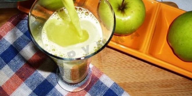 Рецепт свежевыжатого сока из сельдерея и яблок