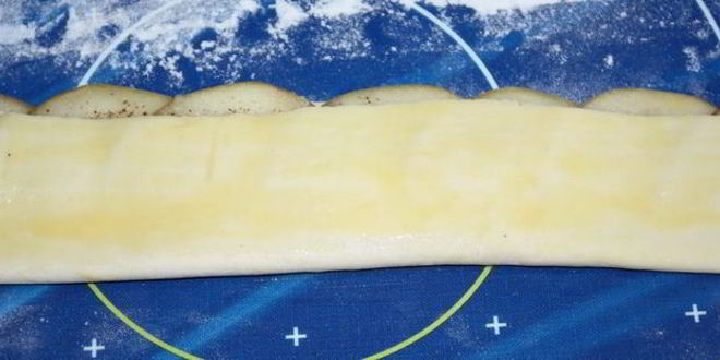 Рецепт яблочных роз в абрикосовом сиропе