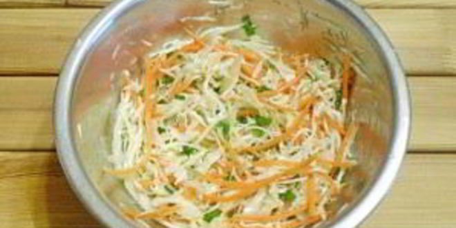 Рецепт диетического салата из капусты
