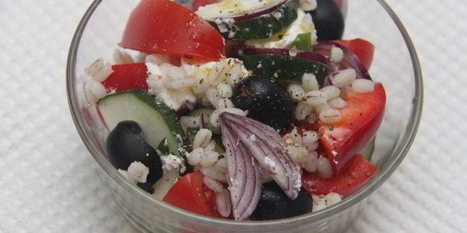 Рецепт греческого салата с перловкой