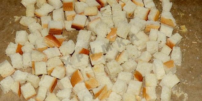 Рецепт классического греческого салата с сухариками и курицей