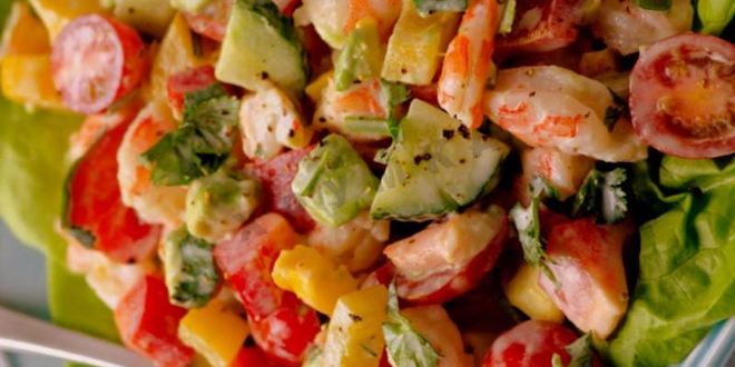 Рецепт салата из авокадо с креветками под греческим йогуртом