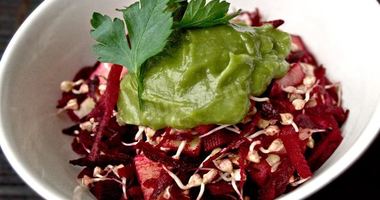 Рецепт Салата из пророщенной гречки яблок и свеклы