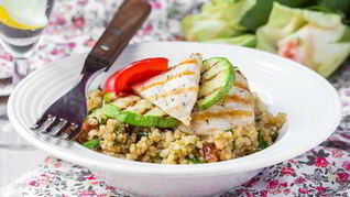 Рецепт Салата с кускусом и курицей по-гречески