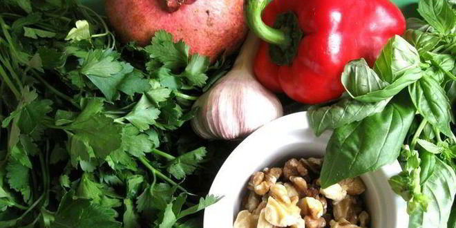 Рецепт салата с проростками зеленых зерен гречихи и гранатом