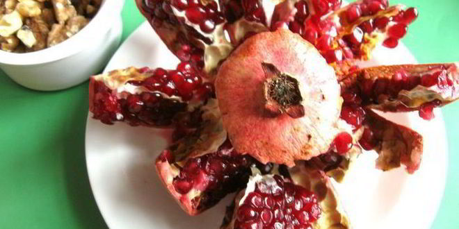 Рецепт салата с проростками зеленых зерен гречихи и гранатом