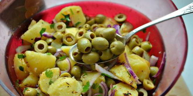 Рецепт картофельного салата с пикантной заправкой