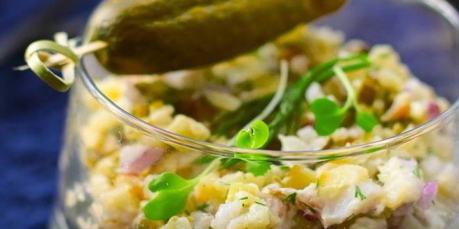 Рецепт картофельного салата с белой рыбой
