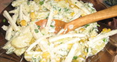 Рецепт Картофельного салата с чесночным крем-соусом