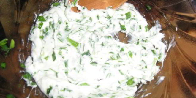 Рецепт картофельного салата с чесночным крем-соусом