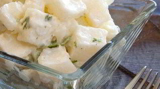 Рецепт Картофельного салата с яйцами и горчичной заправкой