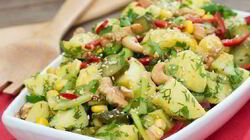 Рецепт Салата из картошки с луком — пореема и паприкой