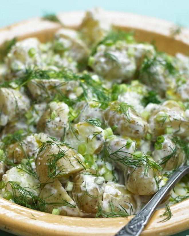 Рецепт салата из молодой картошки с укропной заправкой