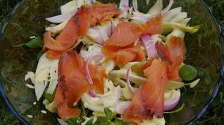 Рецепт Салата с картофелем, фенхелем и копченой семгой