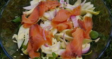 Рецепт Салата с картофелем, фенхелем и копченой семгой