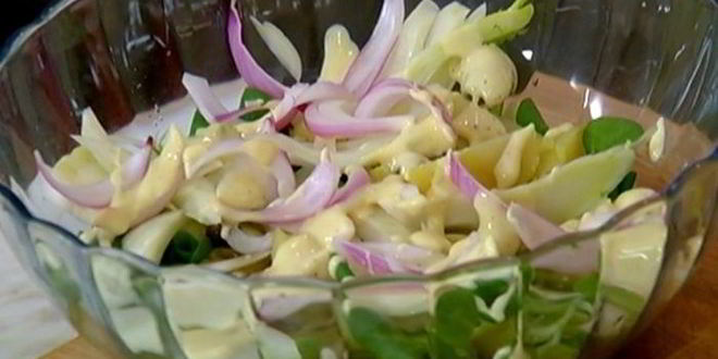 Рецепт салата с картофелем, фенхелем и копченой семгой