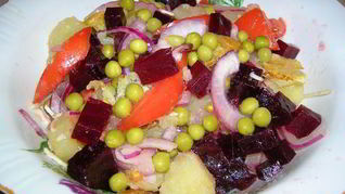 Рецепт Теплого картофельного салата с крымским луком