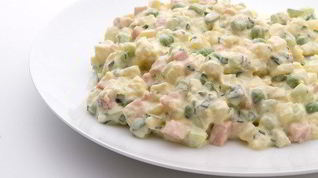 Рецепт Оливье с беконом