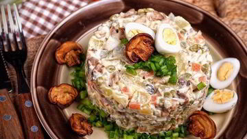 Рецепт Оливье с грибами