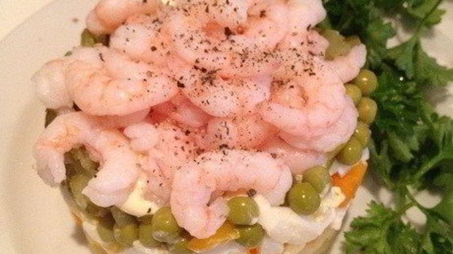 Рецепт оливье с креветками